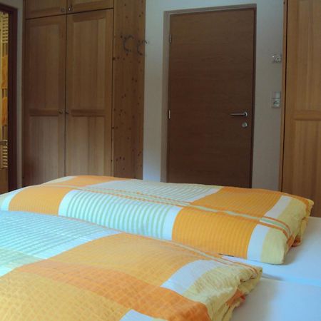 Haus Fliri Hotel Curon Venosta Kamer foto