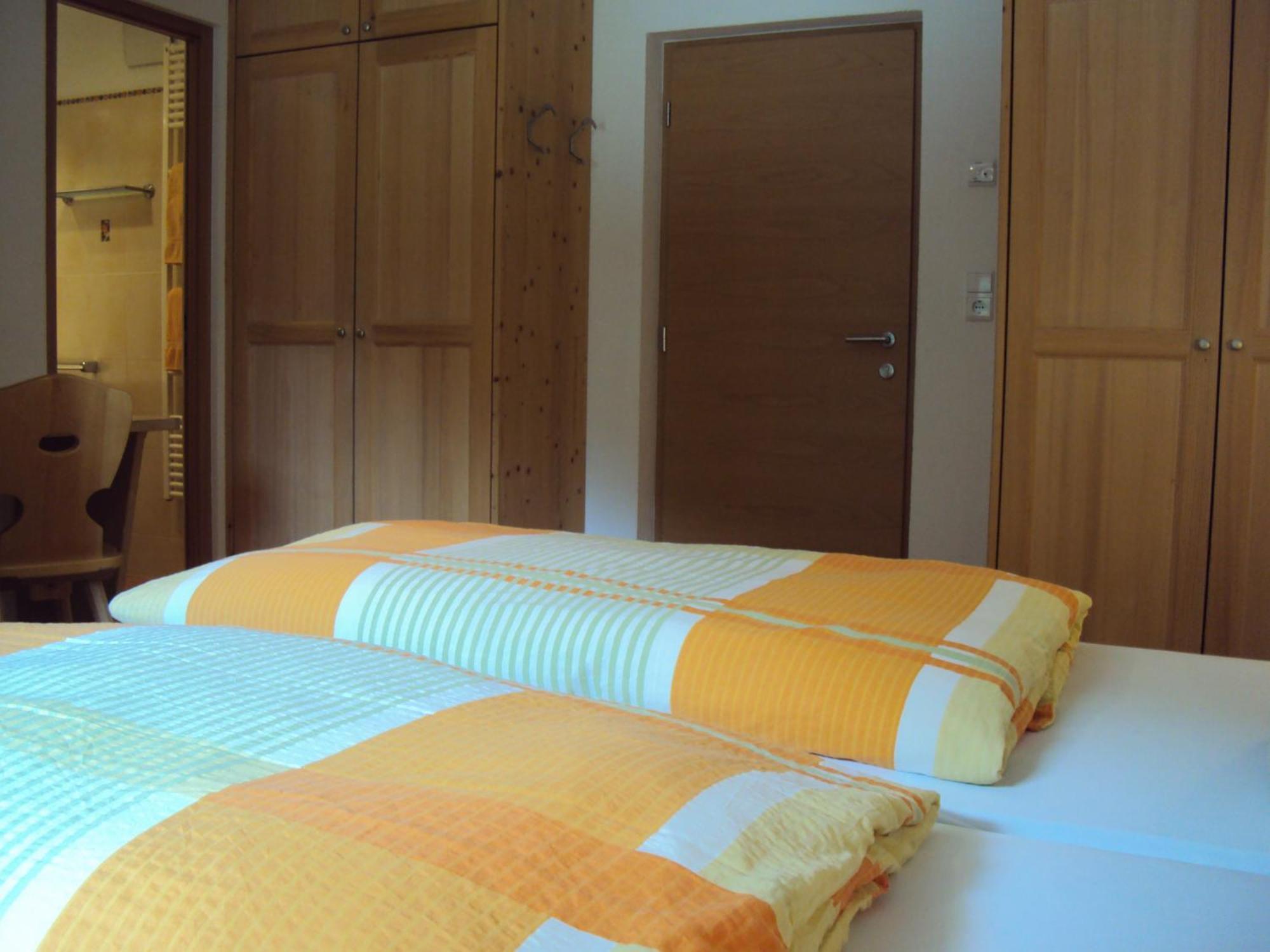 Haus Fliri Hotel Curon Venosta Kamer foto