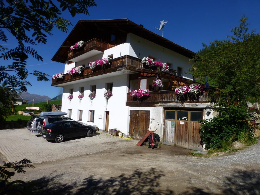 Haus Fliri Hotel Curon Venosta Buitenkant foto
