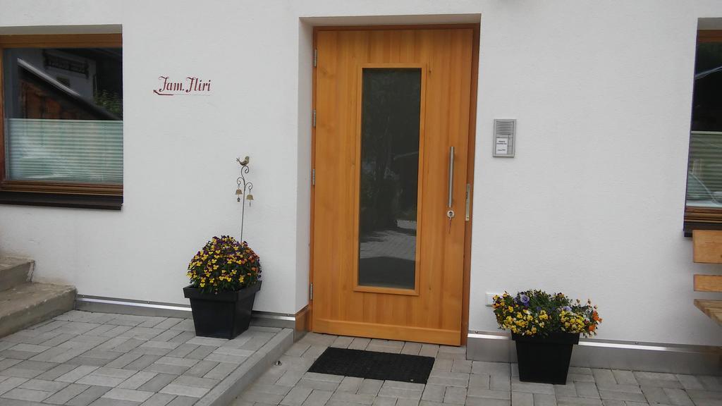 Haus Fliri Hotel Curon Venosta Buitenkant foto